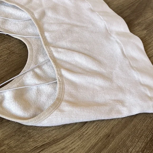 Too - Picture 3 of 4